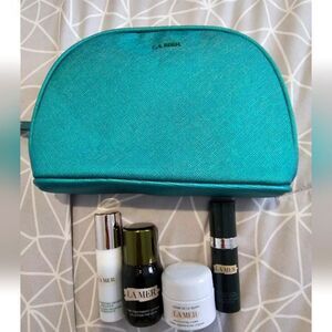 La Mer Teal Cosmetic Bag+ Skin Care Travel Set